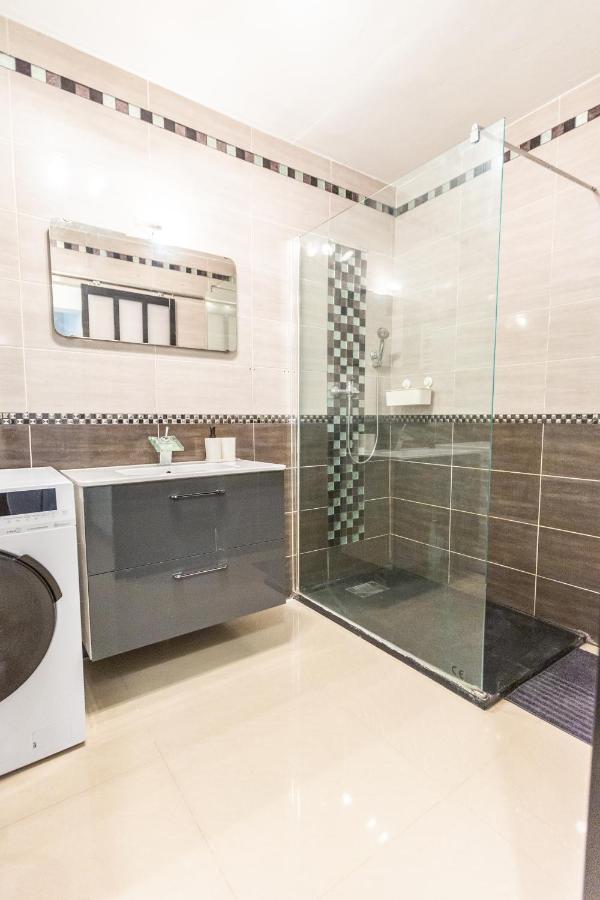 Superbe T4 Renove Spacieux Avec Stationnement Libre Et Gratuit Apartman Marseille Kültér fotó