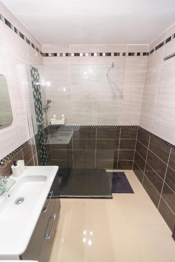 Superbe T4 Renove Spacieux Avec Stationnement Libre Et Gratuit Apartman Marseille Kültér fotó
